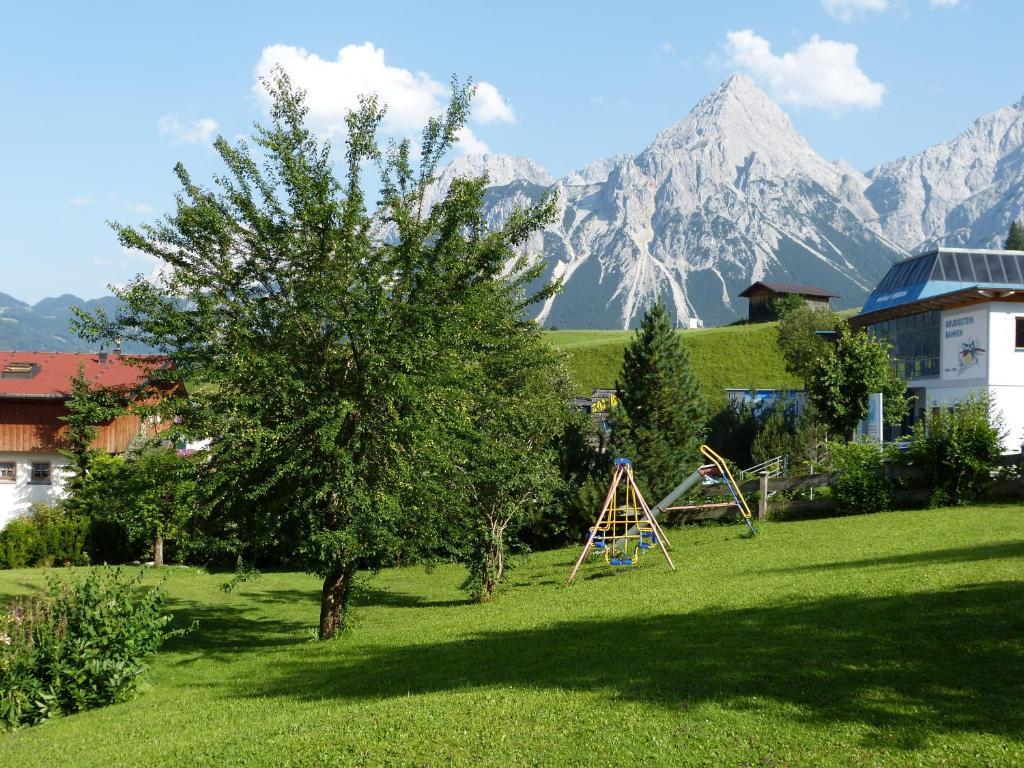 Appartements Alpenland Lermoos Exterior photo